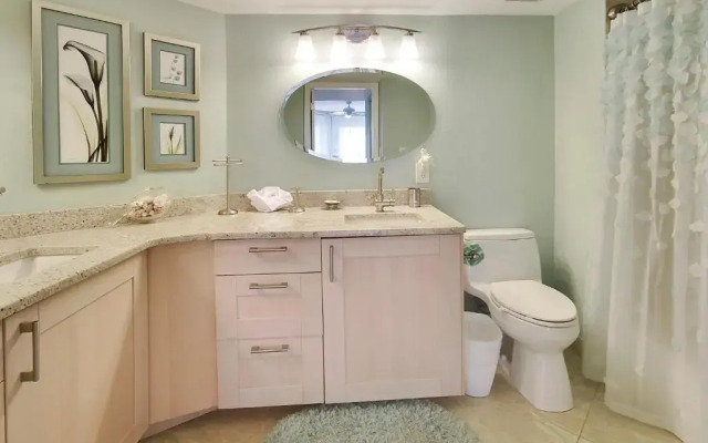 Land's End 11-406 Beach Front - Premier