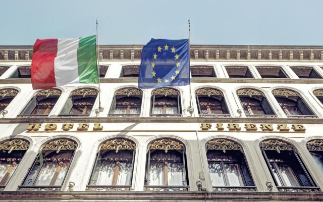 Hotel Firenze вид на фасад