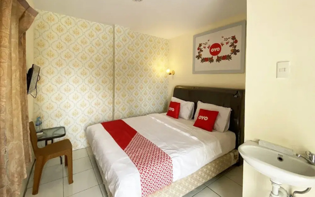 Dom Residence by OYO Rooms