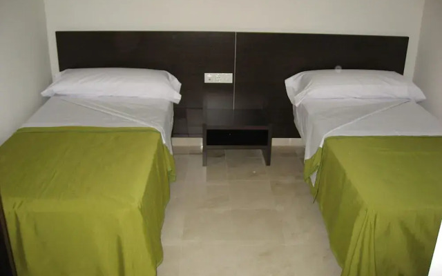 La Escala Apartment Near Beach for 3