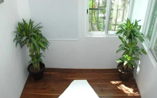 Nader 6 Apartment