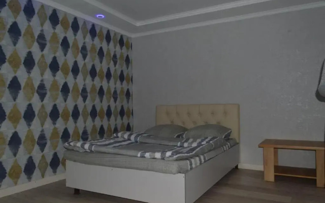 Apartment on Ahunbaev street, 187