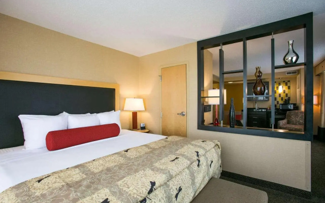 Cambria Suites Indianapolis Airport