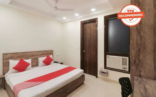 Flagship Near Artemis Hospital Near Bestech Central Square Mall