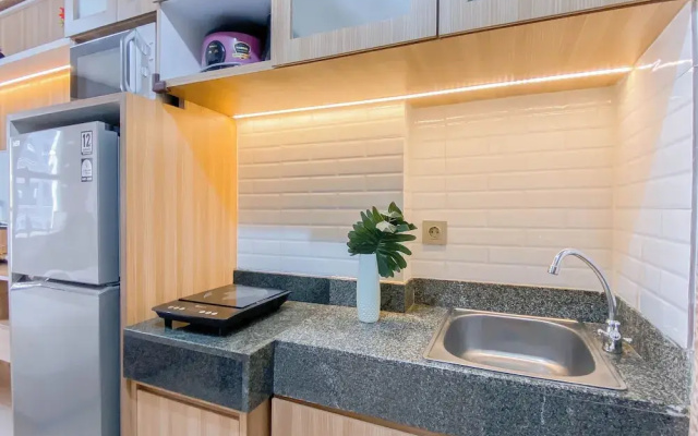 Warm Contemporary Studio Apartment At Transpark Cibubur