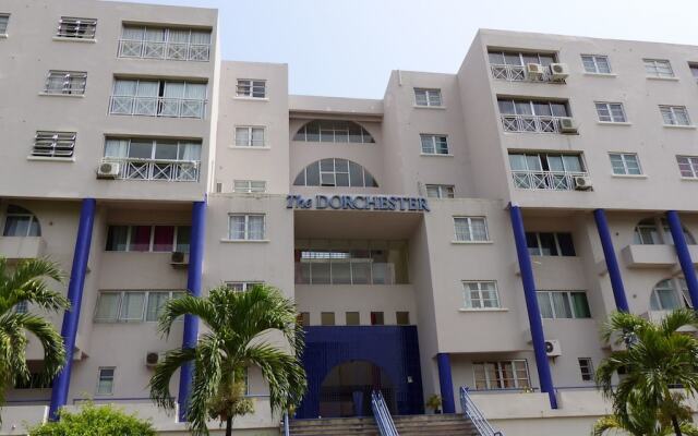Отель Finest Accommodations Dorchester вид на фасад