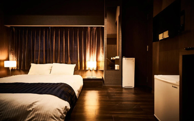 Хостел &And Hostel Hommachi East