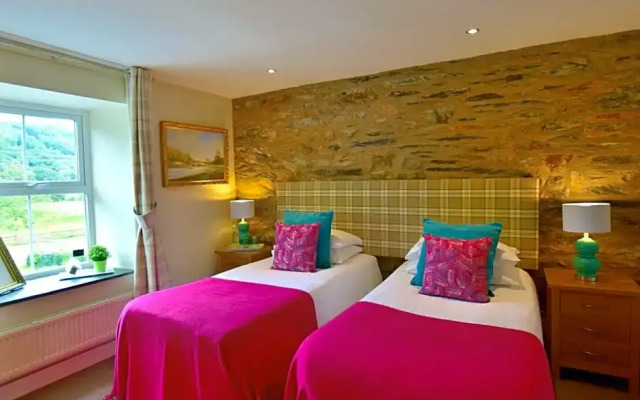 Bryn Tyrch Inn
