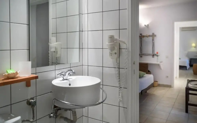 Skiathos Holidays Two-bedroom Suite