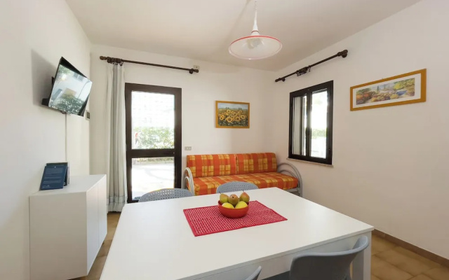 Apartment With Parking Near Center