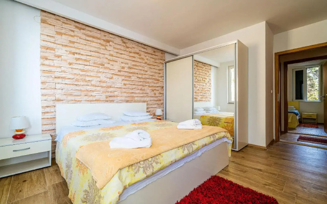Apartment Lenka