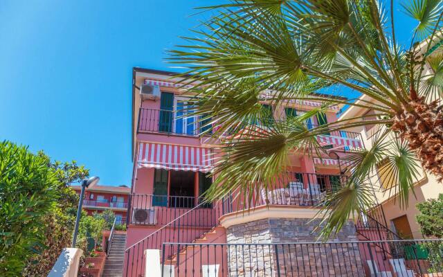Отель Villa Magnolia Costarainera Костарайнера вид на фасад