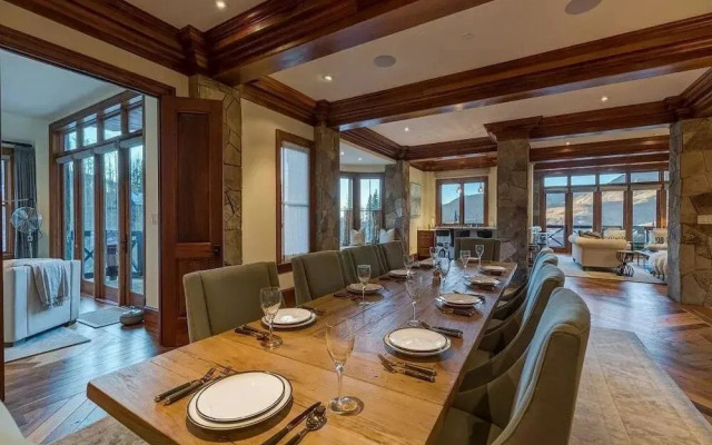 Lorian No 11 Condo
