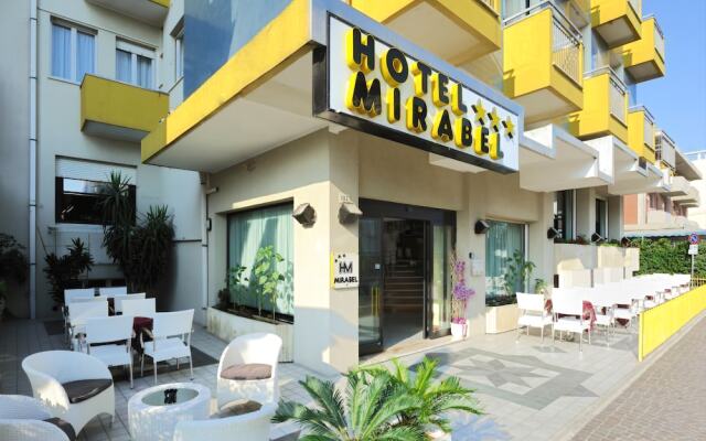 Hotel Mirabel Римини вид на фасад