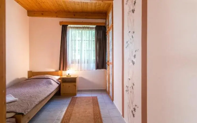 Topáz Apartmanházak