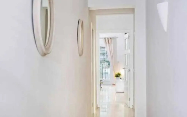 BEST LOCATION apartment in MARBELLA. BEACHFRONT!!