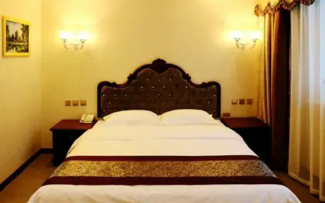 Petersburg Hotel (Building C)