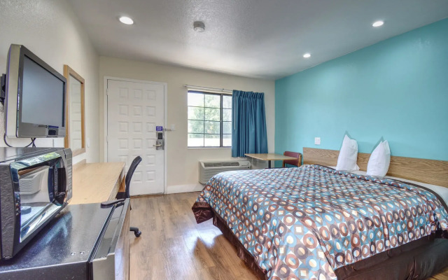 Vagabond Inn Buttonwillow North I-5