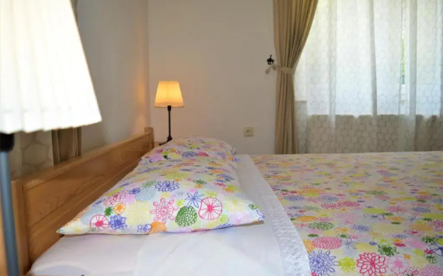 Rooms & Apartments Kvasić