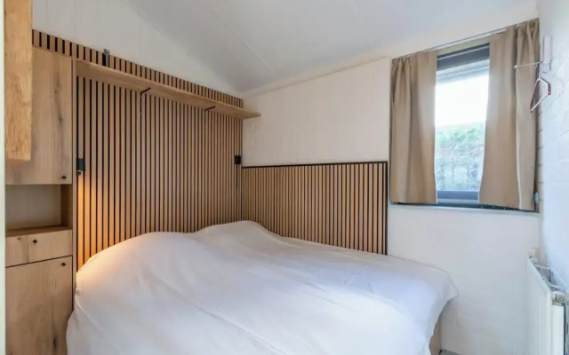 Holiday Home in Park De Watersnip Near Beach