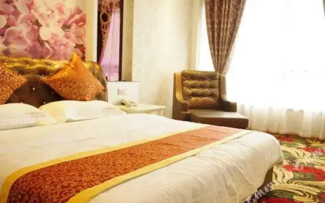 Xinjinhu Business Hotel