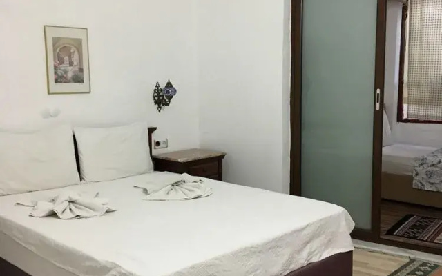 Kaleici Efsali Hotel