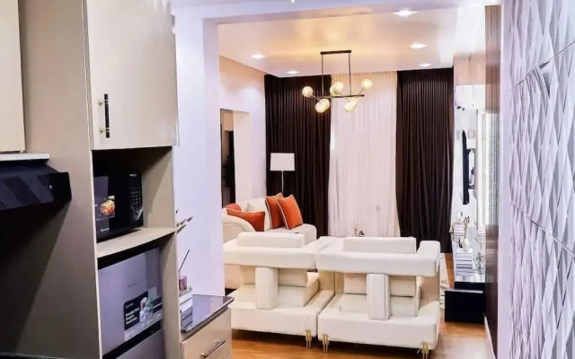 Purple Lavender Court Apartment