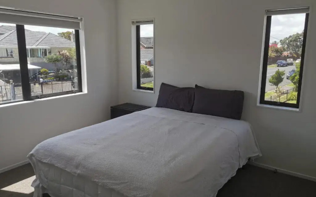 Stunning Stay In Papatoetoe Auckland
