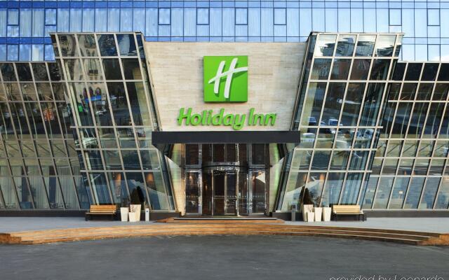 Отель Holiday Inn Тбилиси вид на фасад