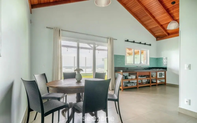 House on the Beachfront of Pereque SC Aaf378
