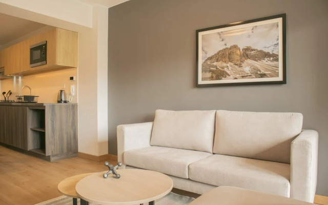 w Fresh & Modern 1BR w/ Balcony in Miraflores