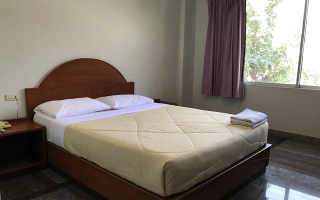 Lopburi Residence 2 Hotel And Resort