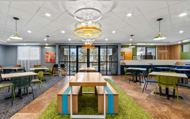 Spark By Hilton Phoenix East Mesa