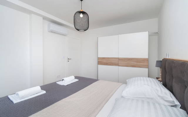 Apartments Lenolu