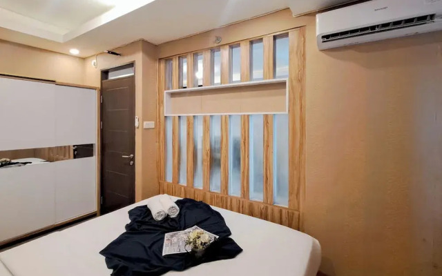 Wooden Accent 2Br At Mekarwangi Square Cibaduyut Apartment