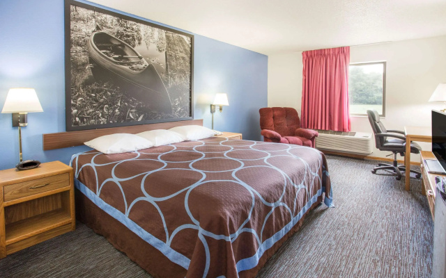Super 8 by Wyndham Monmouth IL