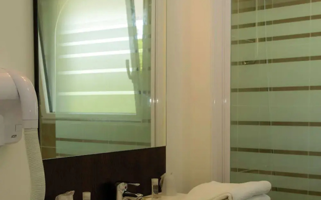 Modern apartment near the Relais Thalasso Thermes spa