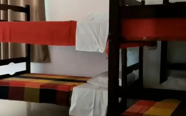 Lá na Praia Pousada e Hostel
