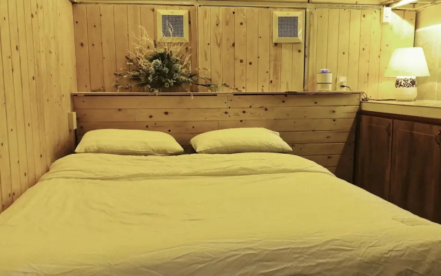 Dgreen Hostel