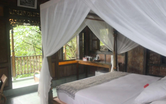 Villa Awang Awang