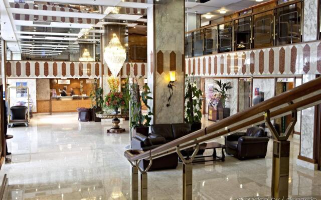 Danubius Hotel Regents Park вид на фасад