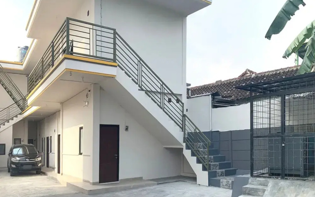 Urbanview Hotel Juanda Kota Agung by RedDoorz