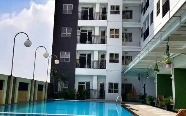 Mekarwangi M Square Apartement by Handoko
