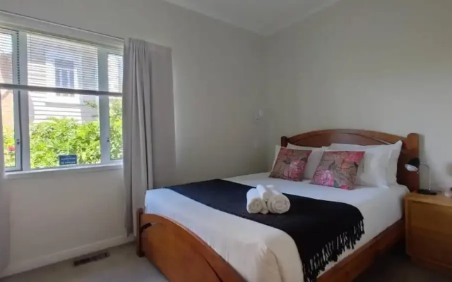 Seaview Garden House Close to Beach