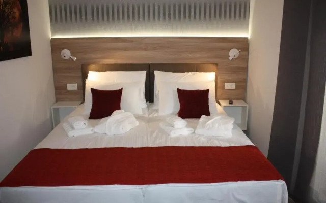 AURA Residence