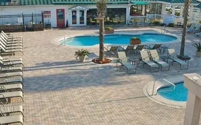 Beachside Colony