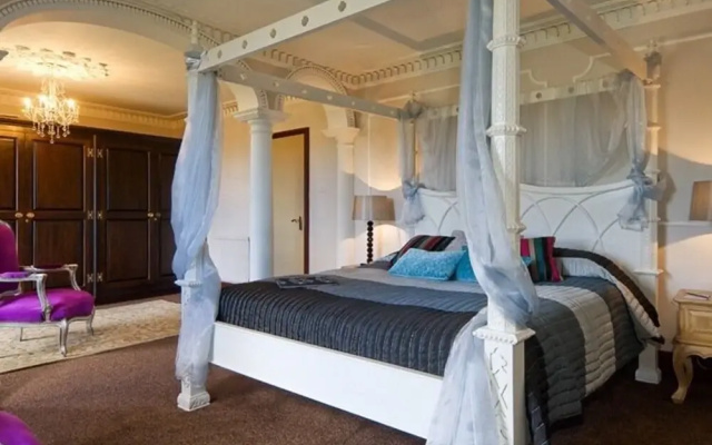 Redhill House Boutique Hotel
