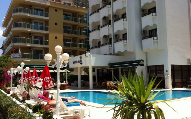 Oasis Otel