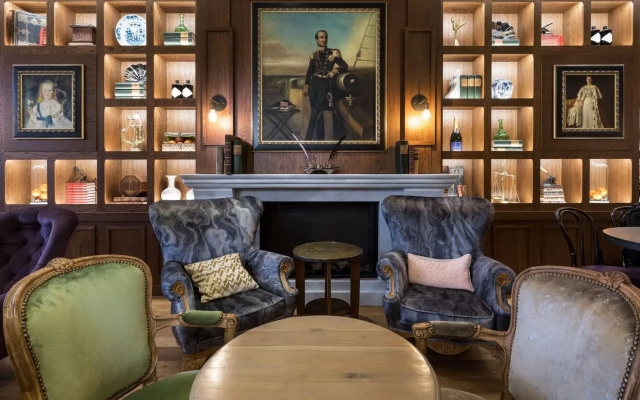 The Hendrick's Hotel