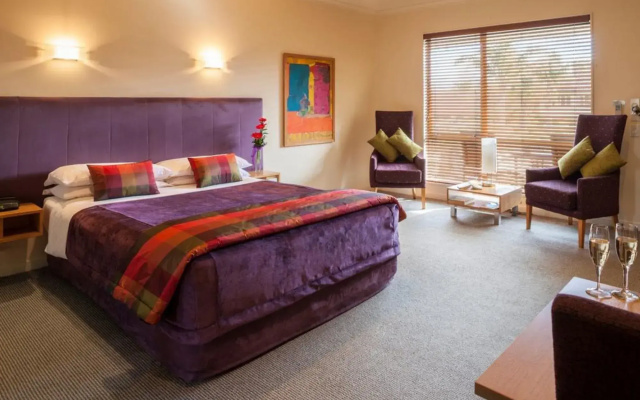 Regal Palms 5 Star City Resort